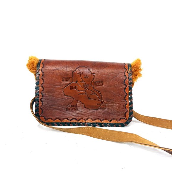 Hand tooled leather brown crossbody bag w/ fringe - Picture 3 of 7